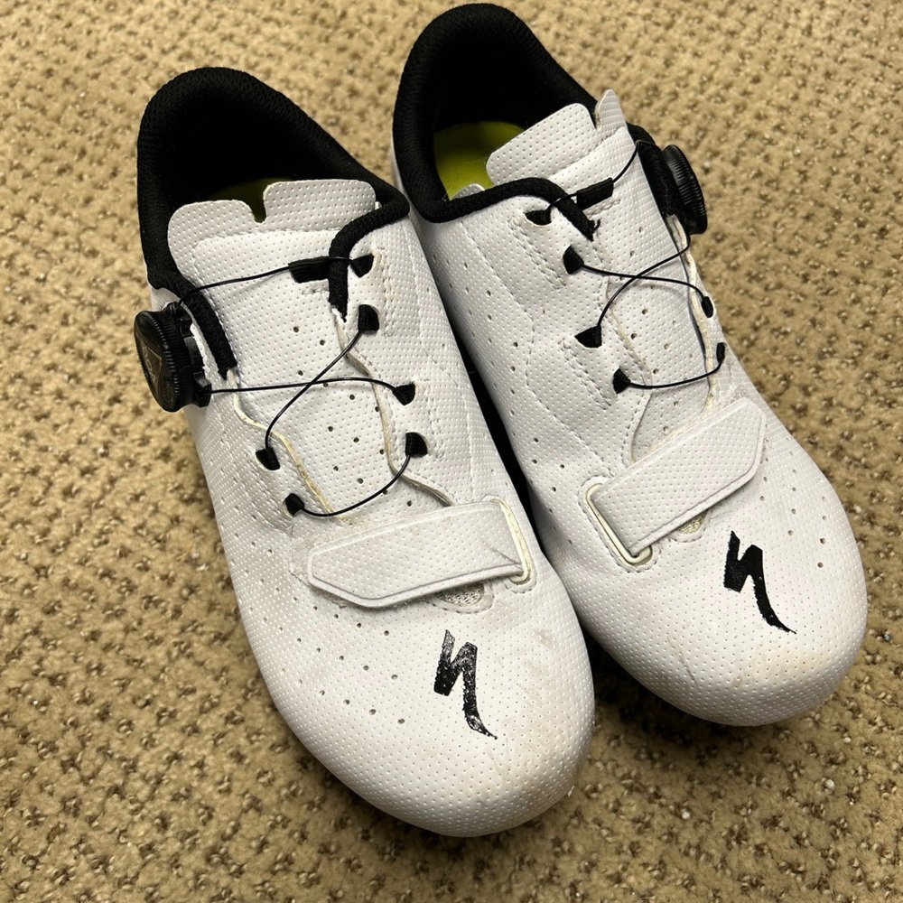 Specialized cycling shoes